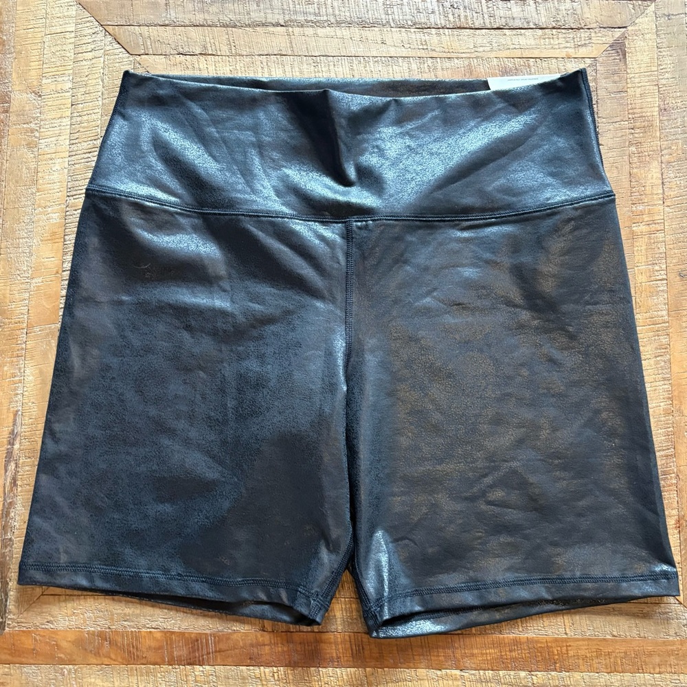 Offline by Aerie Hi Rise Bike Shorts